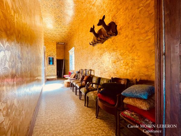 Axe La Réole-Marmande, maison bourgeoise, grange attenante et terrain 11 800 m²