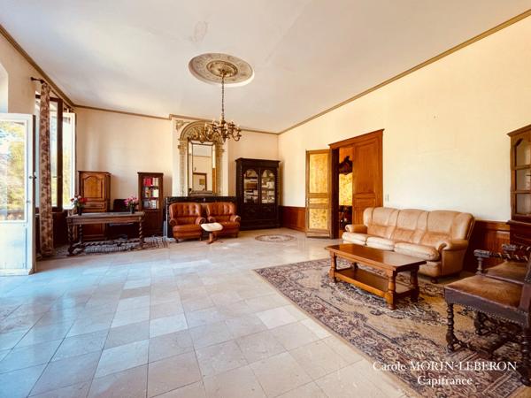 Axe La Réole-Marmande, maison bourgeoise, grange attenante et terrain 11 800 m²