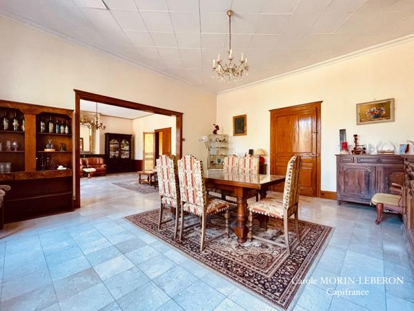 Axe La Réole-Marmande, maison bourgeoise, grange attenante et terrain 11 800 m²