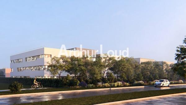 SAINT CYR SUR LOIRE BUREAUX A LOUER 2670 M² DIVISIBLES 172 parkings