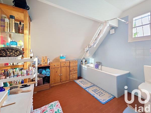Maison traditionnelle 8 pièces de 140 m² à Arpajon (91290)