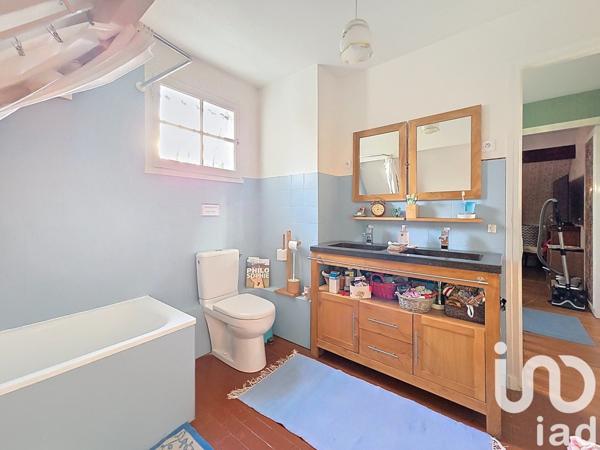 Maison traditionnelle 8 pièces de 140 m² à Arpajon (91290)