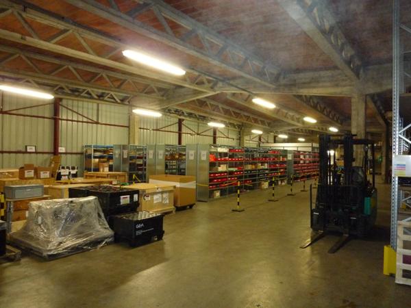 CHATEAU THIERRY (02) à vendre ou à louer un bâtiment industriel de 900 m2 sur un terrain clos