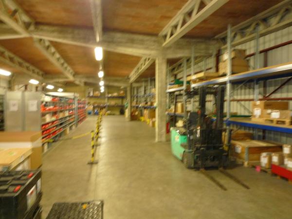 CHATEAU THIERRY (02) à vendre ou à louer un bâtiment industriel de 900 m2 sur un terrain clos