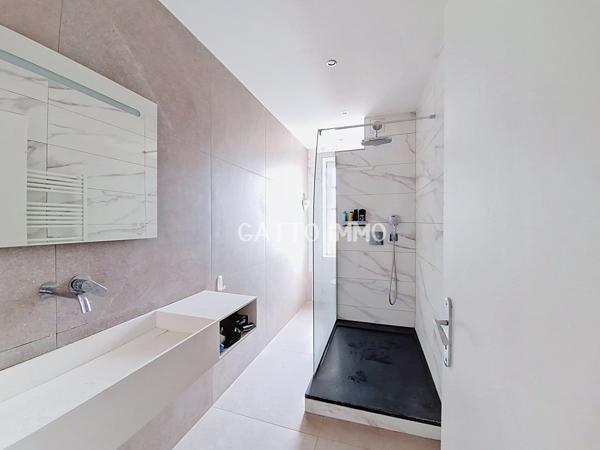 Appartement de 73m2 avec garage.