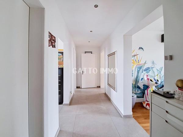 Appartement de 73m2 avec garage.
