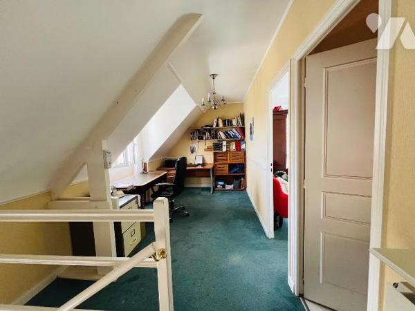 A VENDRE -LA BAULE SECTEUR GUEZY- MAISON T5
A La Baule secteur Guezy, proche école, commerces,...