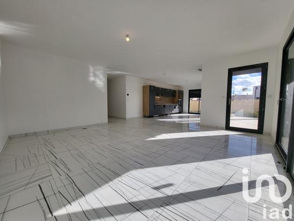Maison traditionnelle 4 pièces de 128 m² à Canet (11200)
