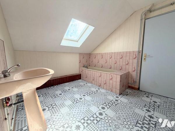 IMMEUBLE de 8 pièces