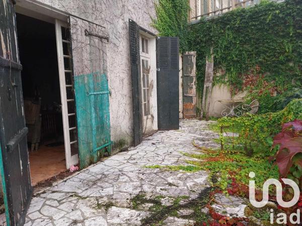 Maison à vendre 8 pièces 192 m² Sainte-Croix-de-Mareuil