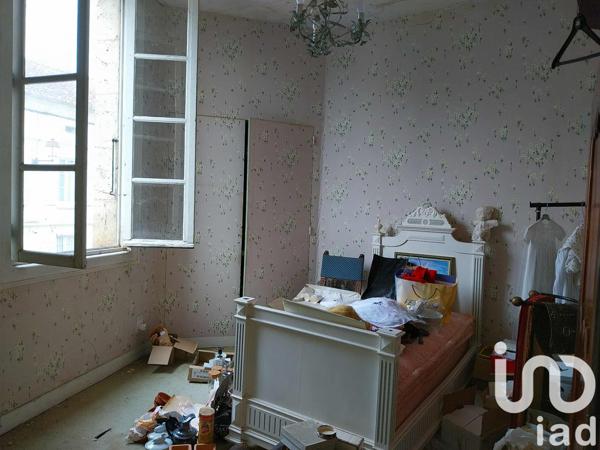 Maison à vendre 8 pièces 192 m² Sainte-Croix-de-Mareuil