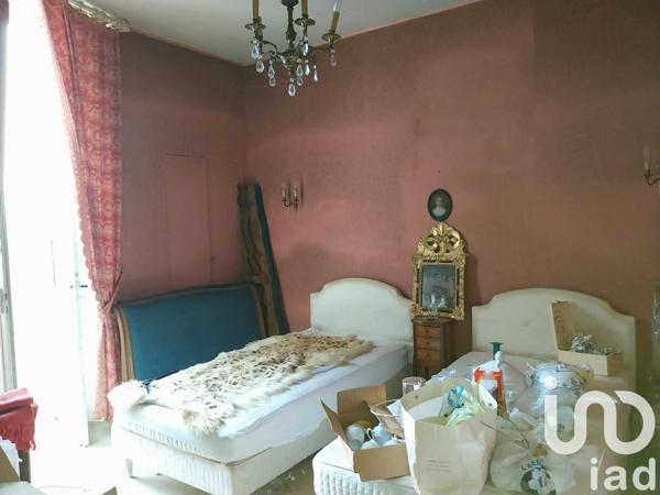 Maison à vendre 8 pièces 192 m² Sainte-Croix-de-Mareuil