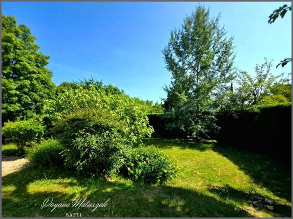 Agréable maison trés lumineuse et spacieuse.