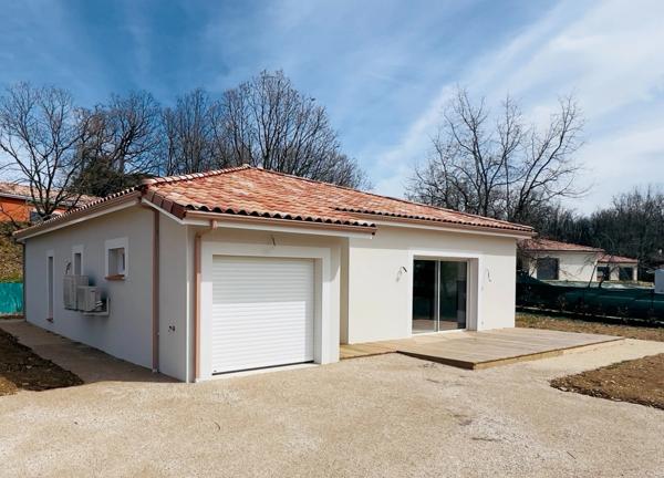 À vendre - Maison moderne de plain-pied T4 à MONTBARTIER de 120 m²