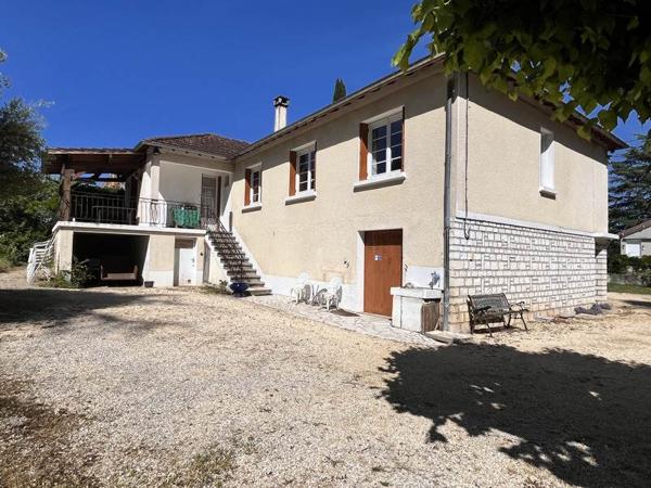 Maison à vendre 180 000 € Neuvic 6 p 135 m² DPE E