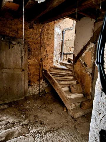 Maison 180m², 2 niveaux, idéal investisseur