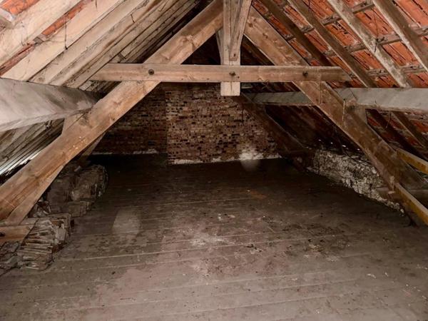 Maison 180m², 2 niveaux, idéal investisseur