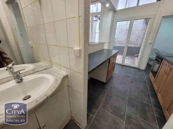 Appartement à louer 2 pièces 38.46m² Saint-Omer (62500)