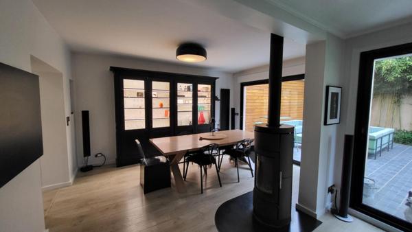 Ensemble immobilier comprenant  maison et local professionnel  loué