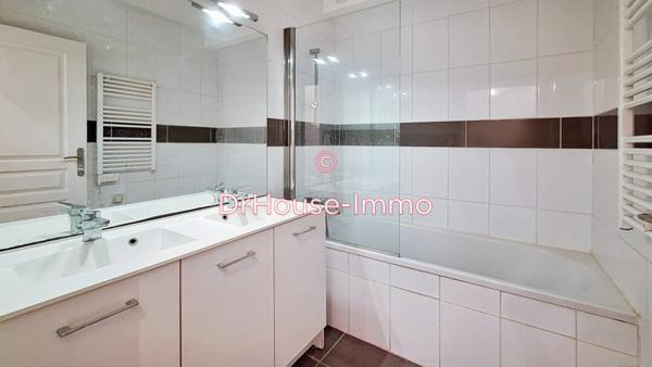 Appartement à louer 3 pièces de 63 m²