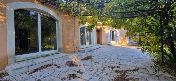 villa 141 m² hab sur 2891 m² de terrain 84430 mondragon Mondragon (84430)