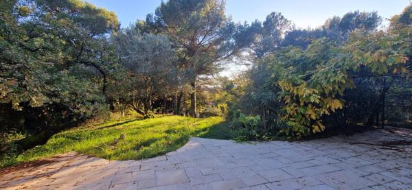 villa 141 m² hab sur 2891 m² de terrain 84430 mondragon Mondragon (84430)