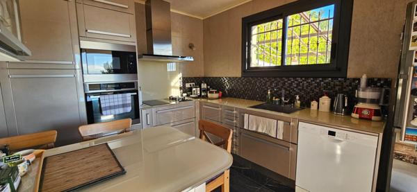 VILLA -TOULON- Les 4 Chemins des Routes