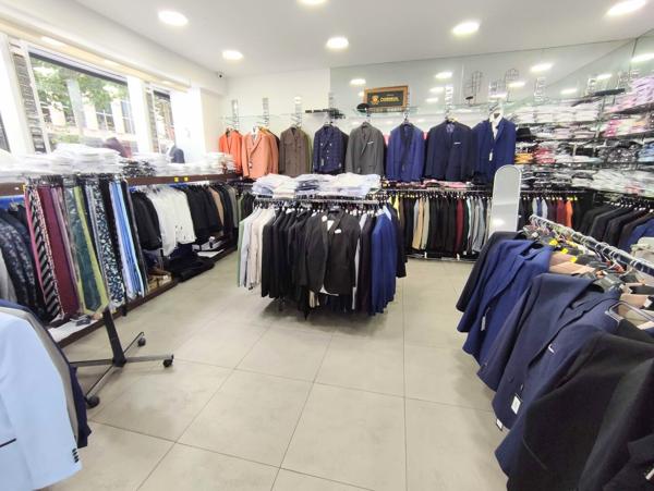 A vendre FDC commerce 200 m² Avenue de Clichy 176 000 € HAI 176 000 €