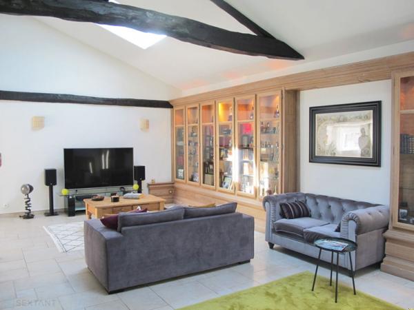 LONGERE CHARENTAISE, 10 PIECES, 340M²