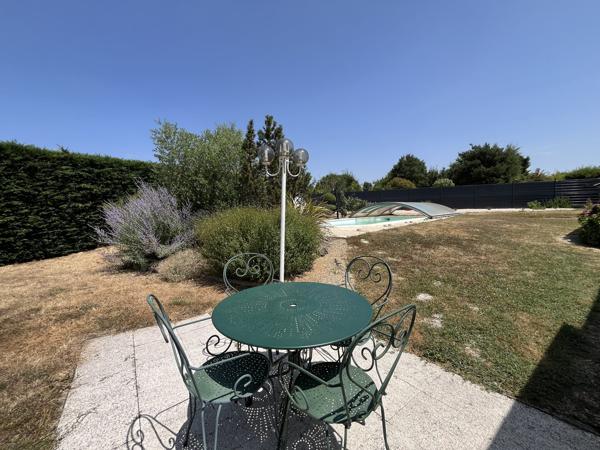 Charmante villa avec piscine aux portes de Poitiers