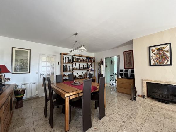 Charmante villa avec piscine aux portes de Poitiers