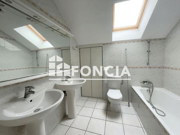 Location Maison 6 pièces 123.22 m² - 123 RUE LACORDAIRE Voreppe 38340