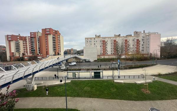 Appartement à vendre    3 pièces • 63,91 m2 Évry