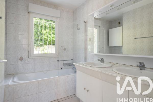 Maison à vendre 7 pièces 222 m² La Tronche