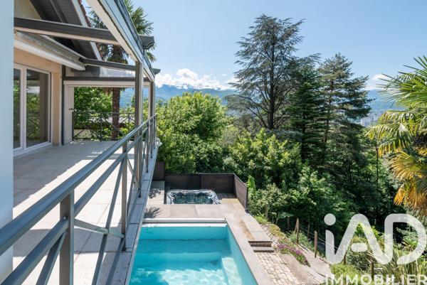 Maison à vendre 7 pièces 222 m² La Tronche