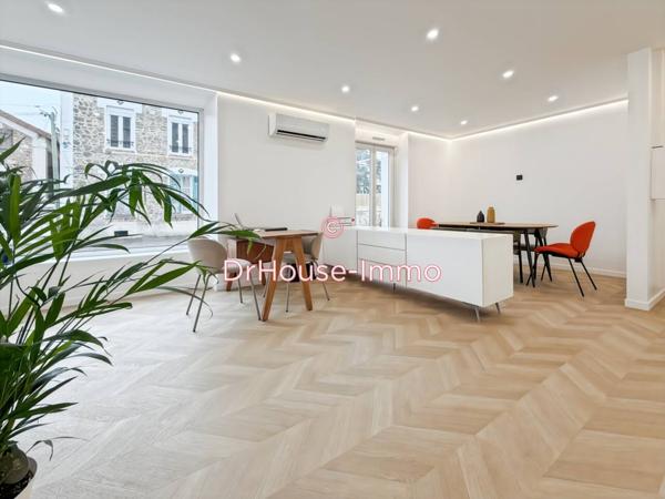 Bureau à louer 3 pièces de 49 m²