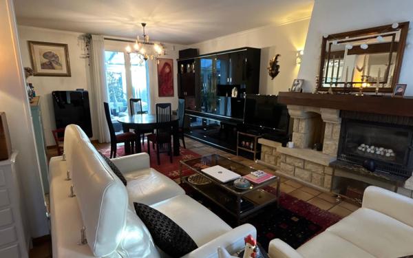 Maison à vendre    5 pièces •  Villemomble