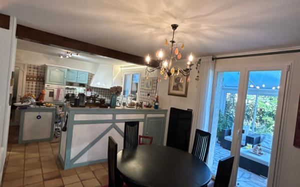 Maison à vendre    5 pièces •  Villemomble