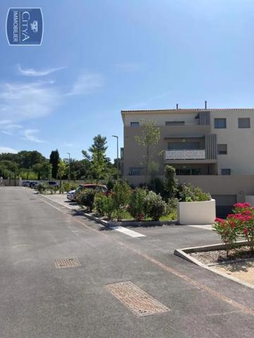 Parking à louer Nîmes (30900)