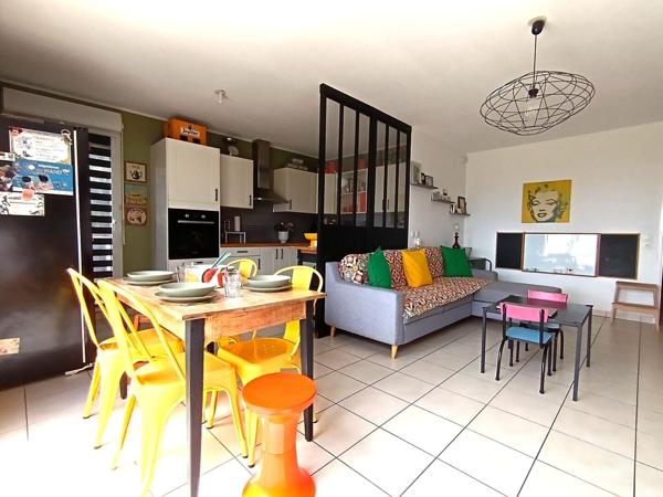 Appartement T3 lumineux avec terrasse et vue dégagée
