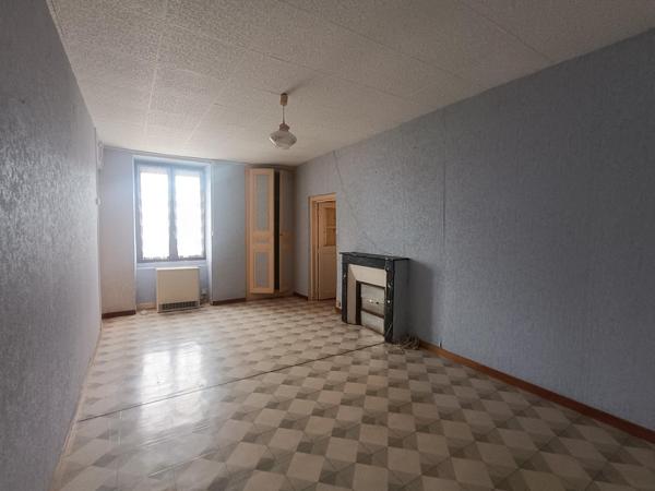 Maison à rénover gros oeuvres en très bon état