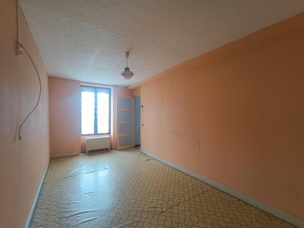 Maison à rénover gros oeuvres en très bon état