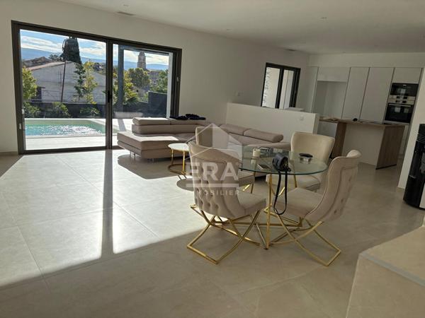 Villa Mormoiron 4 pièce(s) 131 m2