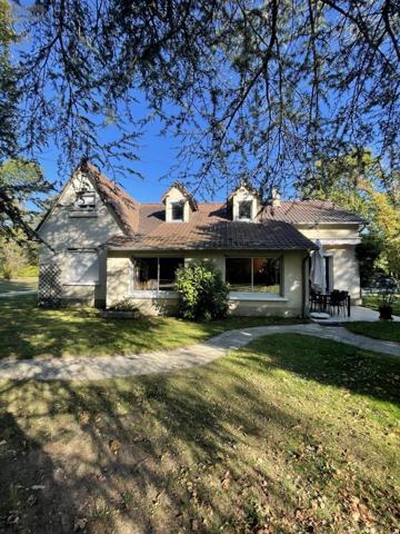 Maison à vendre à Guécélard dans la Sarthe (72230), ref : 72009-1377