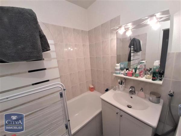 Appartement à louer 2 pièces 42.41m² Le Mans (72000)
