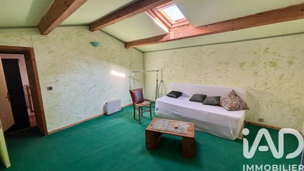 Maison à vendre 8 pièces 110 m² Saint-Étienne-de-Fontbellon