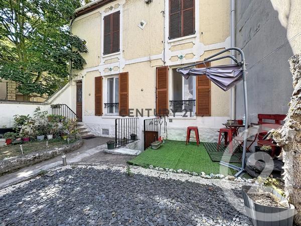 Appartement à vendre  2 pièces - 45,05 m 2   CHOISY LE ROI  - 94