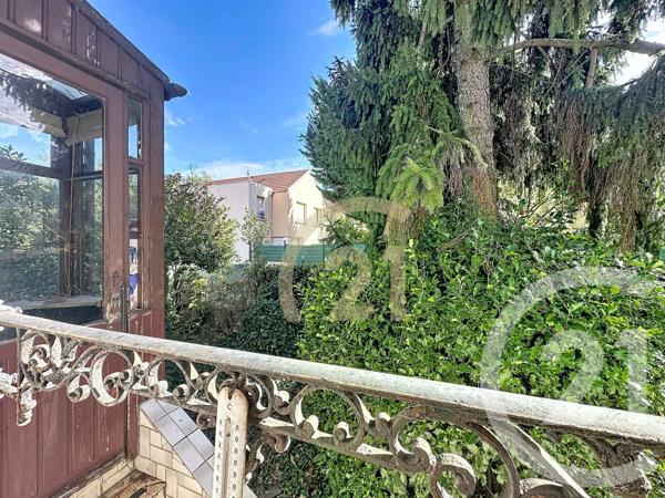 Maison à vendre  6 pièces - 90 m 2   VILLEJUIF  - 94