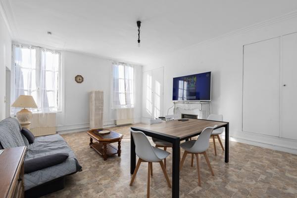 Aumale (76390) Immeuble 300m² Aumale