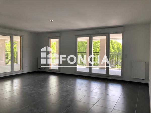 Location Appartement 4 pièces 93.98 m² - 114 AVENUE DES POILUS BAT A Marseille 13013